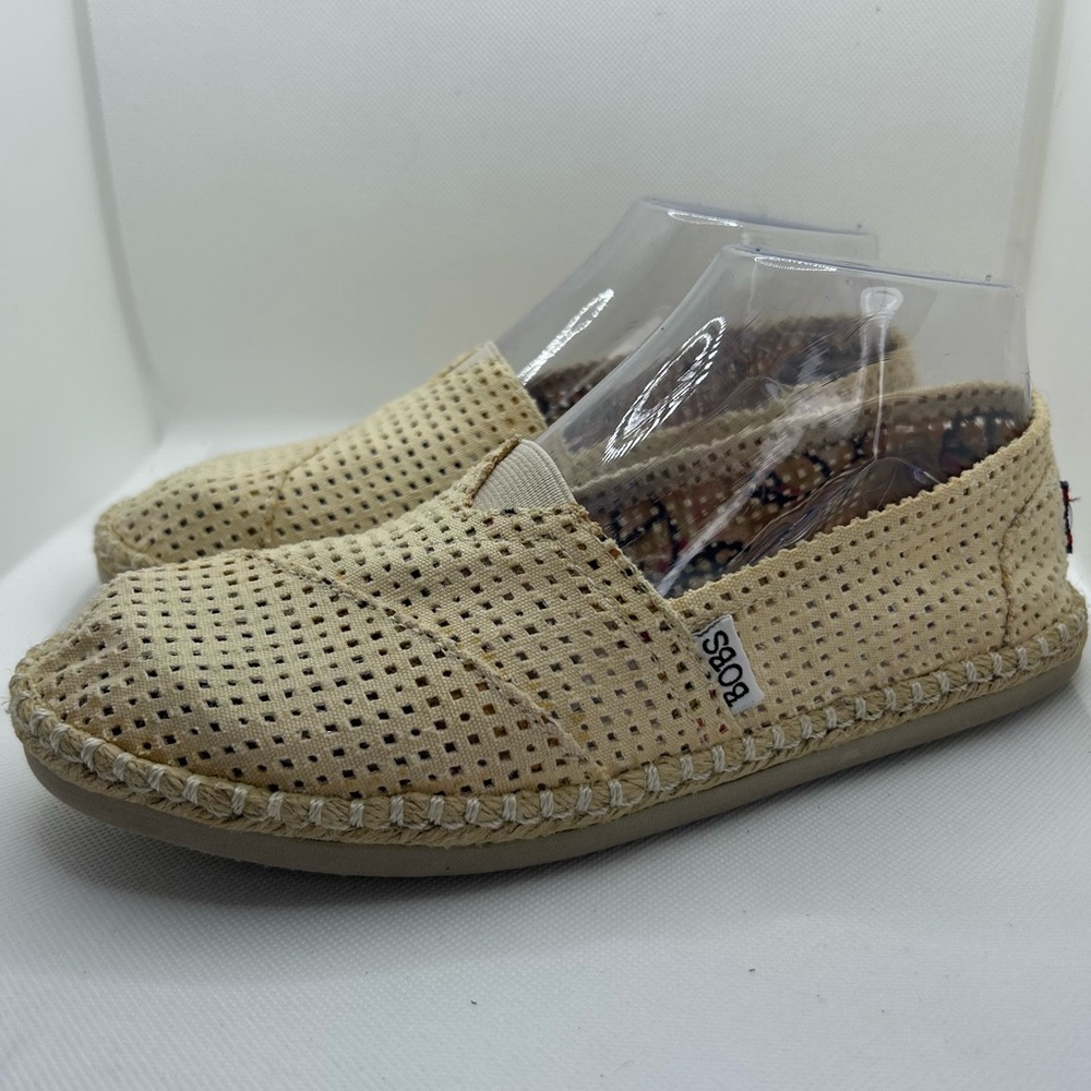 Bobs from Skechers "Flexpadrille" Slip-on espadrille flat.
